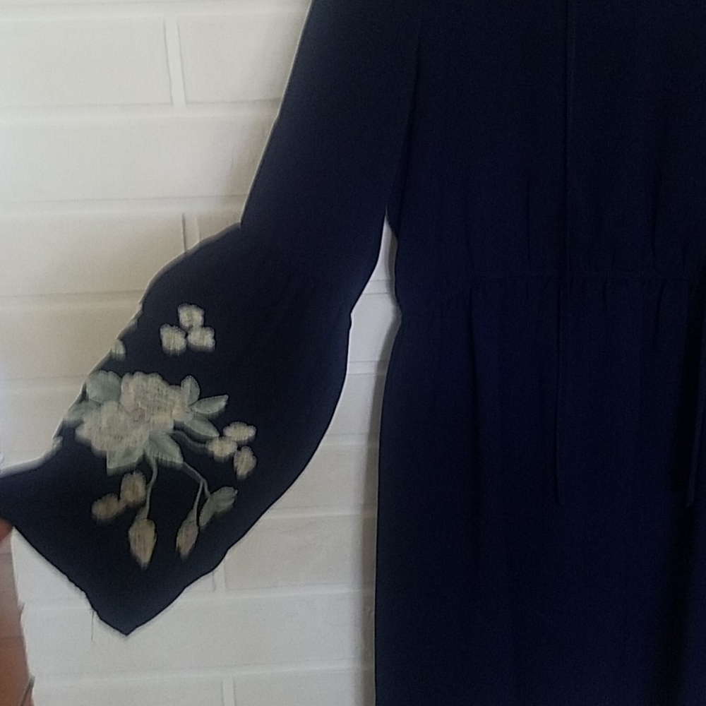 Dress - Picture 2 of 2